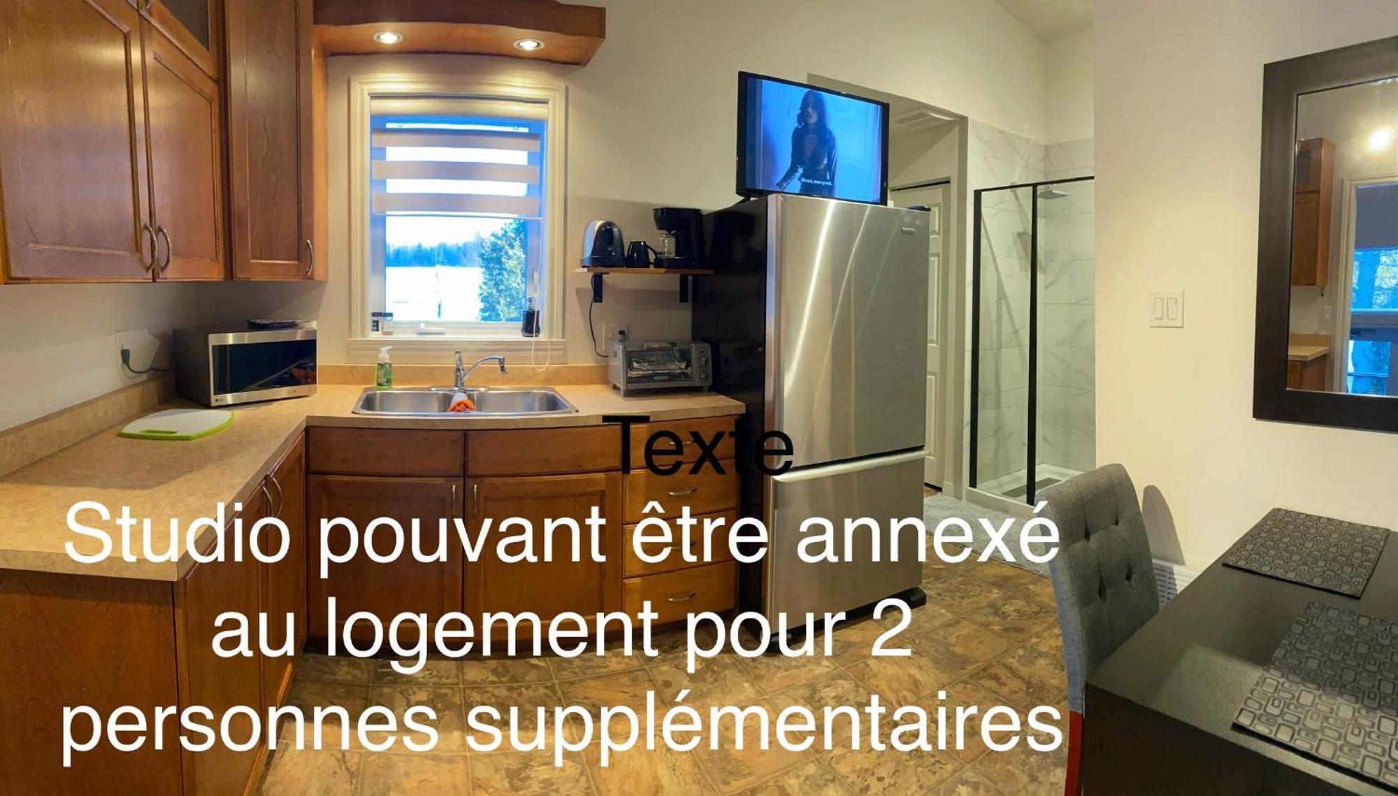 Logement 3 ,5 Entierement Prive Lac-Mégantic Exterior photo